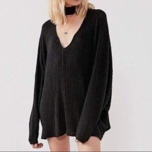 Urban outfitters black sweater with choker